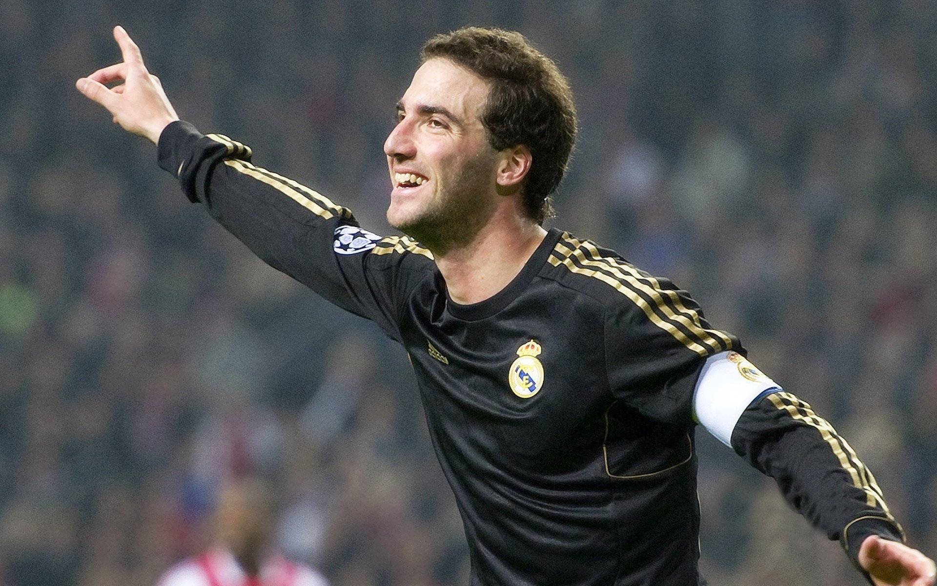 光明记忆“天王战队”全球争霸赛引爆全场